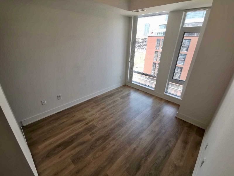 525 Adelaide Street West - Photo 9