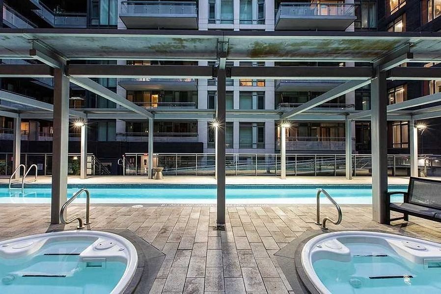 525 Adelaide Street West - Photo 14