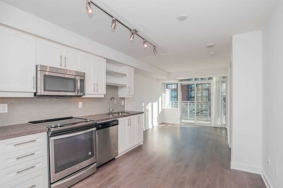 525 Adelaide Street West - Photo 2