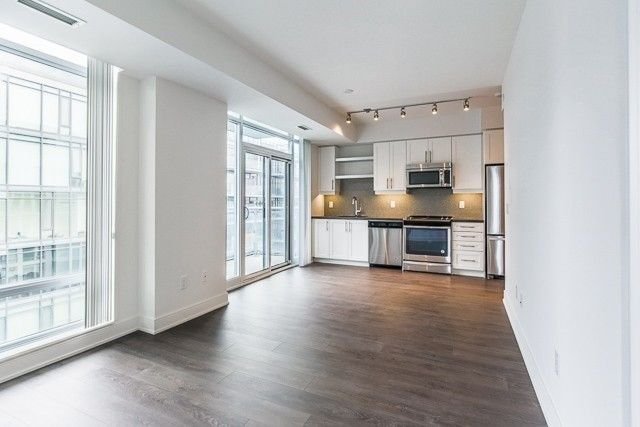 525 Adelaide Street West - Photo 6