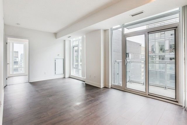 525 Adelaide Street West - Photo 16