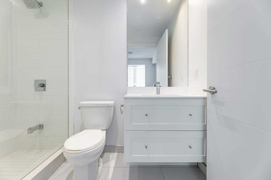 525 Adelaide Street West - Photo 18