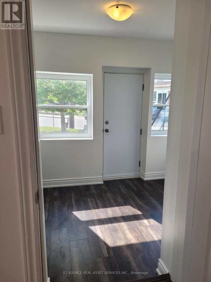 1 - 44 BARTONVILLE AVENUE W - Photo 8
