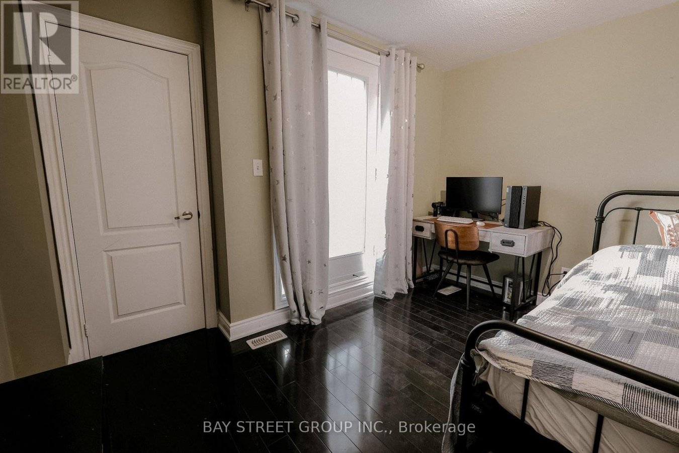 45 ROUTLIFFE LANE - Photo 11