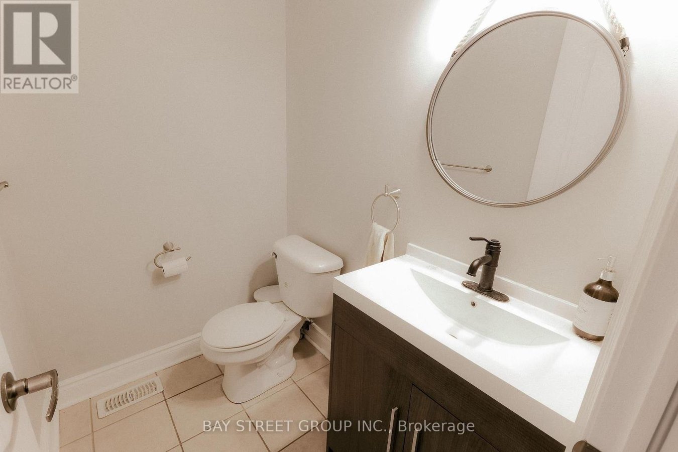 45 ROUTLIFFE LANE - Photo 18