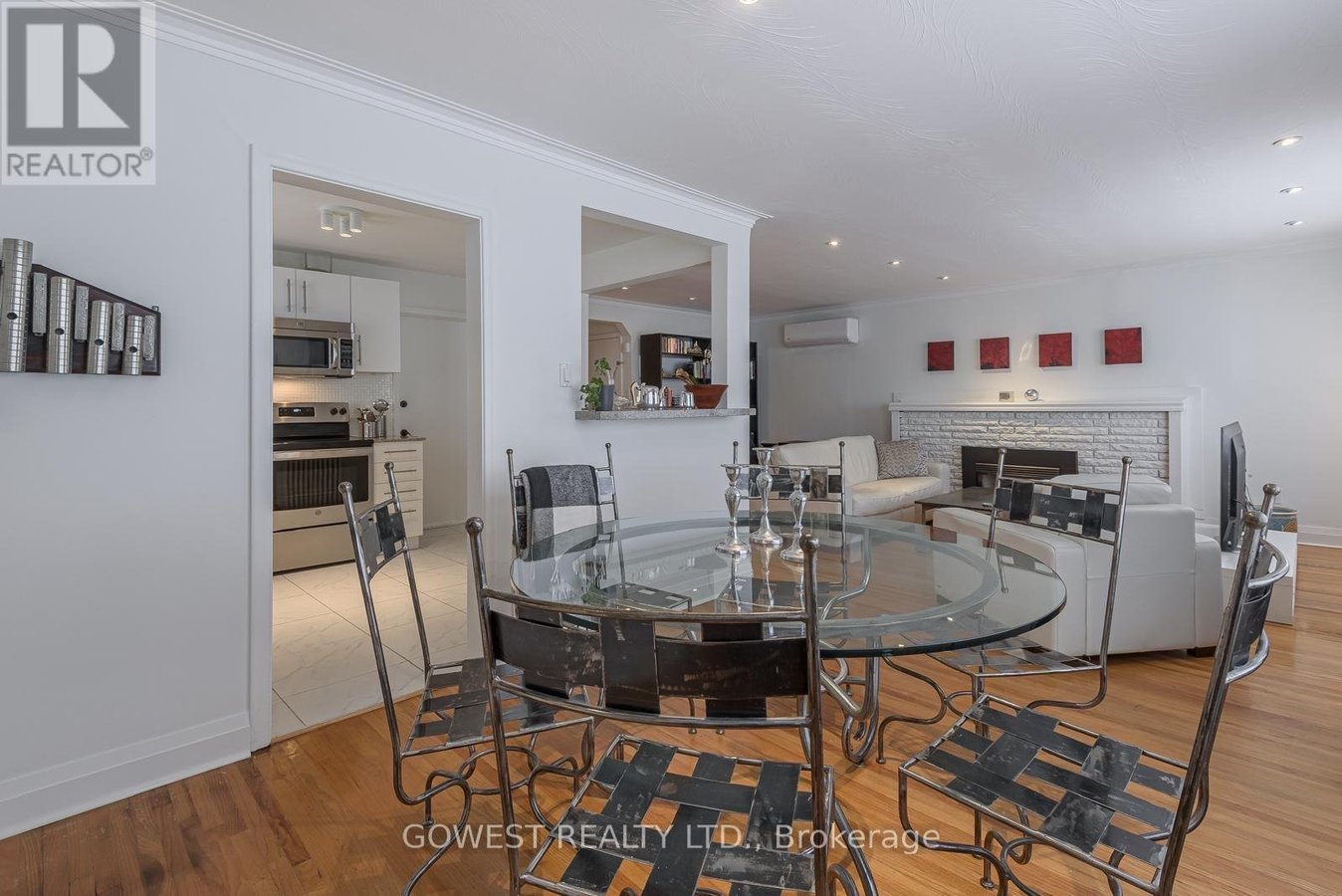 2 - 4613 DUNDAS STREET W - Photo 2