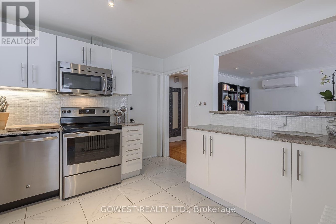 2 - 4613 DUNDAS STREET W - Photo 16