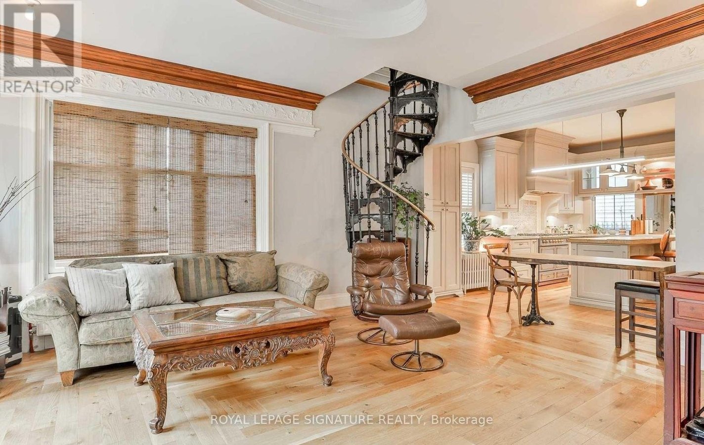 4 WELLESLEY PLACE - Photo 16