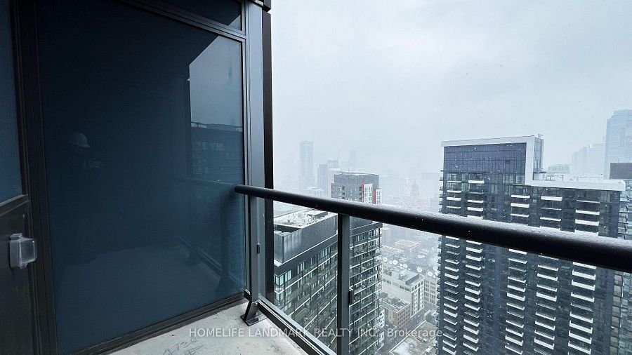 108 Peter Street - Photo 3
