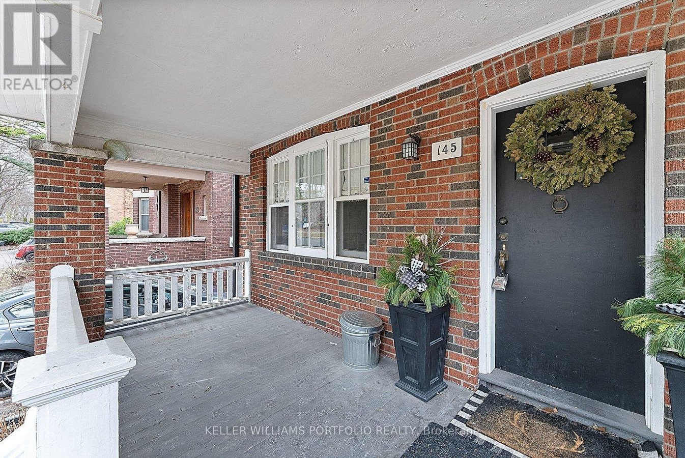 145 GLENGROVE AVENUE W - Photo 3