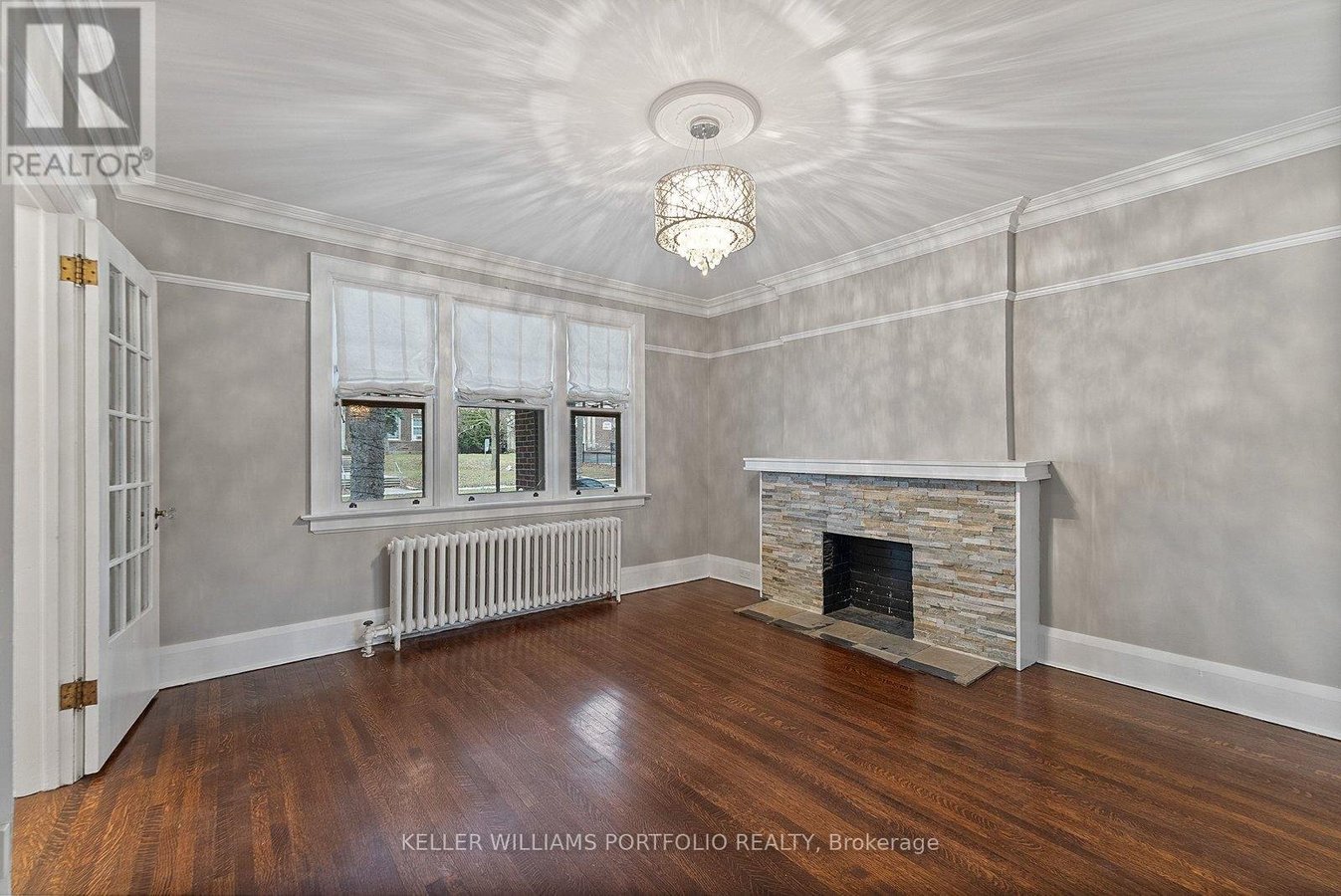 145 GLENGROVE AVENUE W - Photo 12