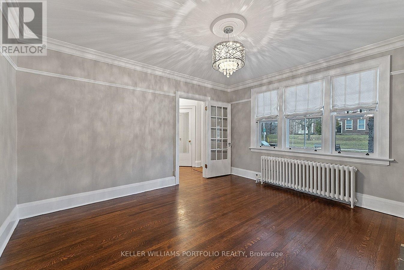 145 GLENGROVE AVENUE W - Photo 13