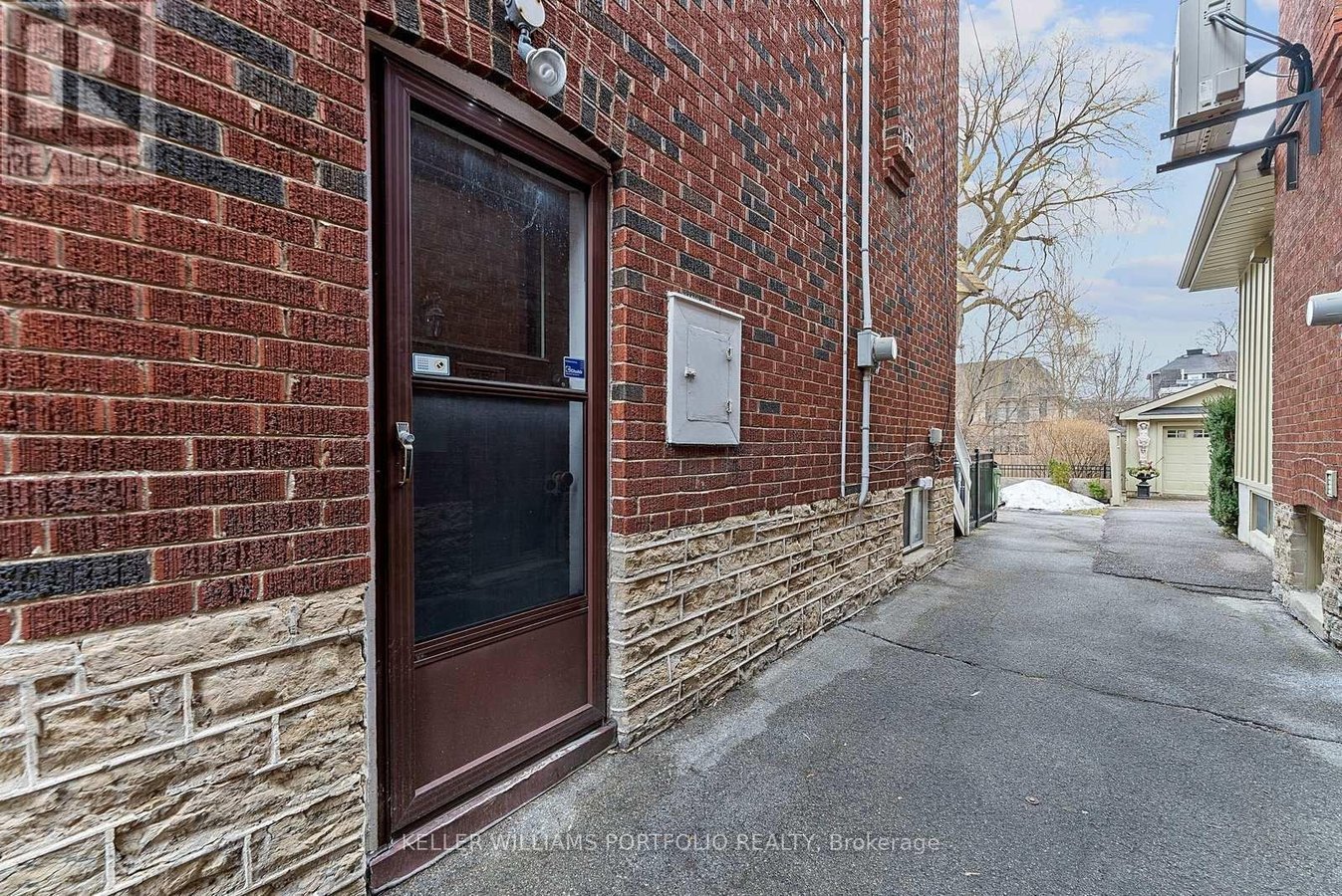 145 GLENGROVE AVENUE W - Photo 43