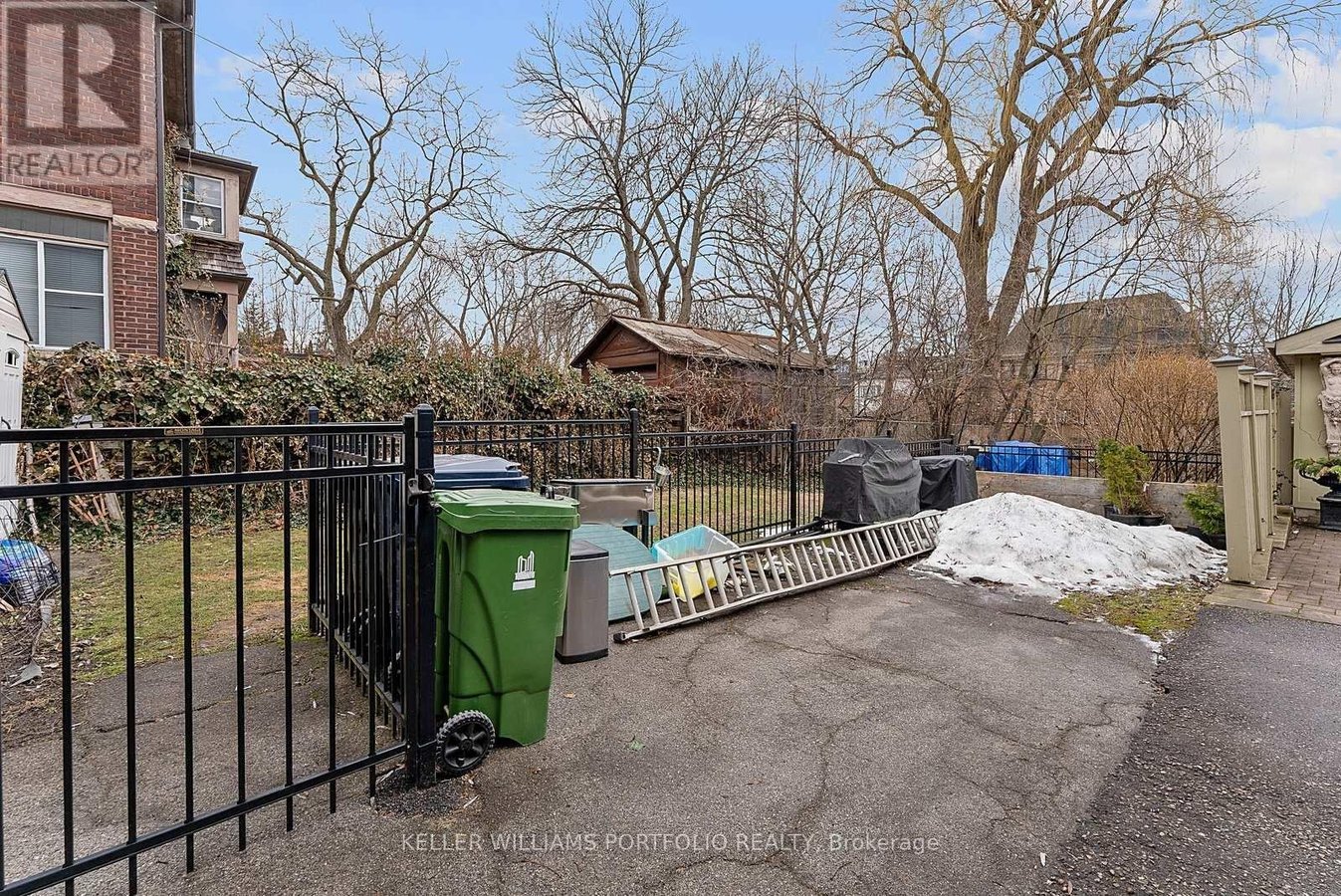 145 GLENGROVE AVENUE W - Photo 50