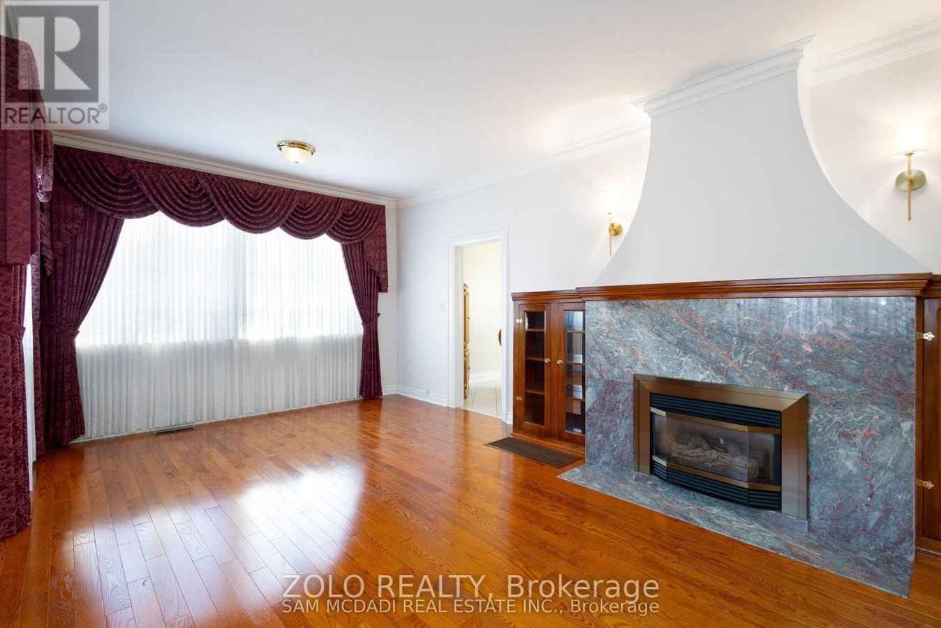 469 EVANS AVENUE - Photo 4