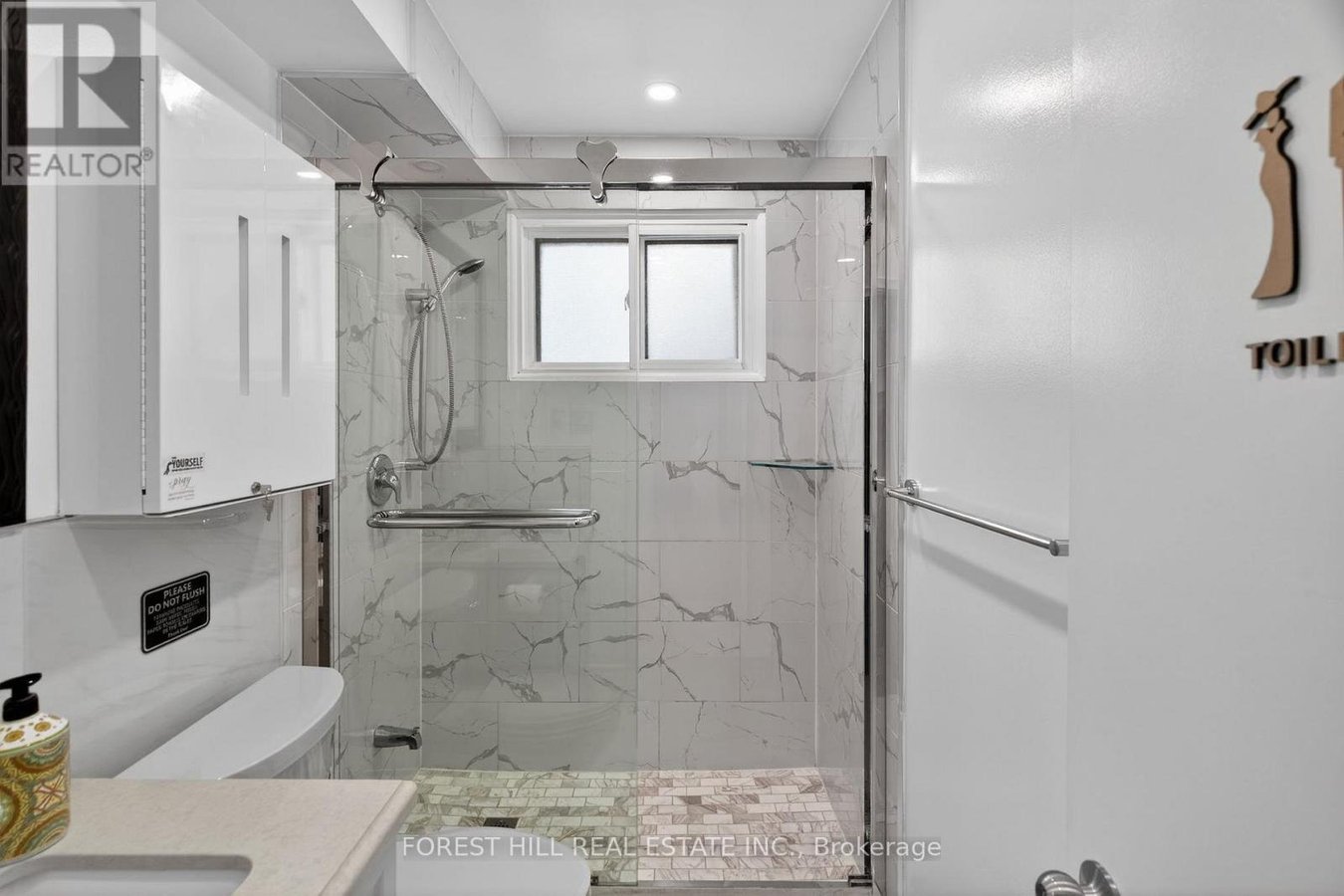81 TAYSHAM CRESCENT - Photo 17