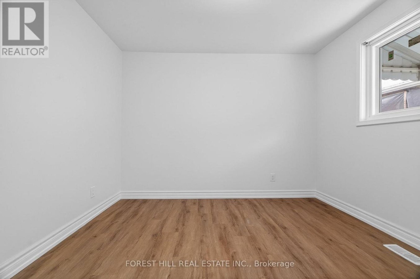 81 TAYSHAM CRESCENT - Photo 20