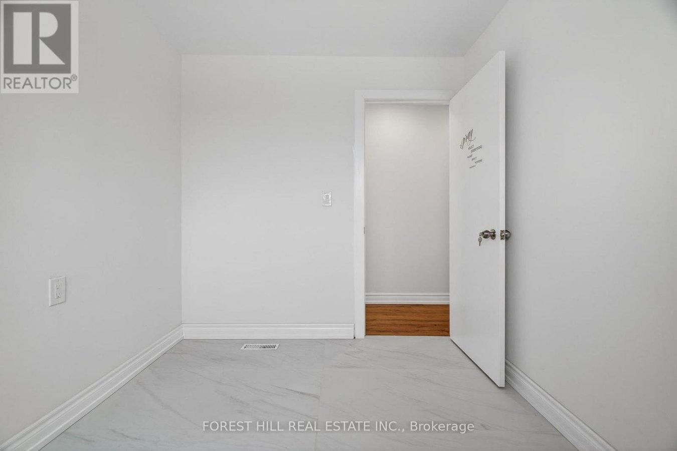 81 TAYSHAM CRESCENT - Photo 23