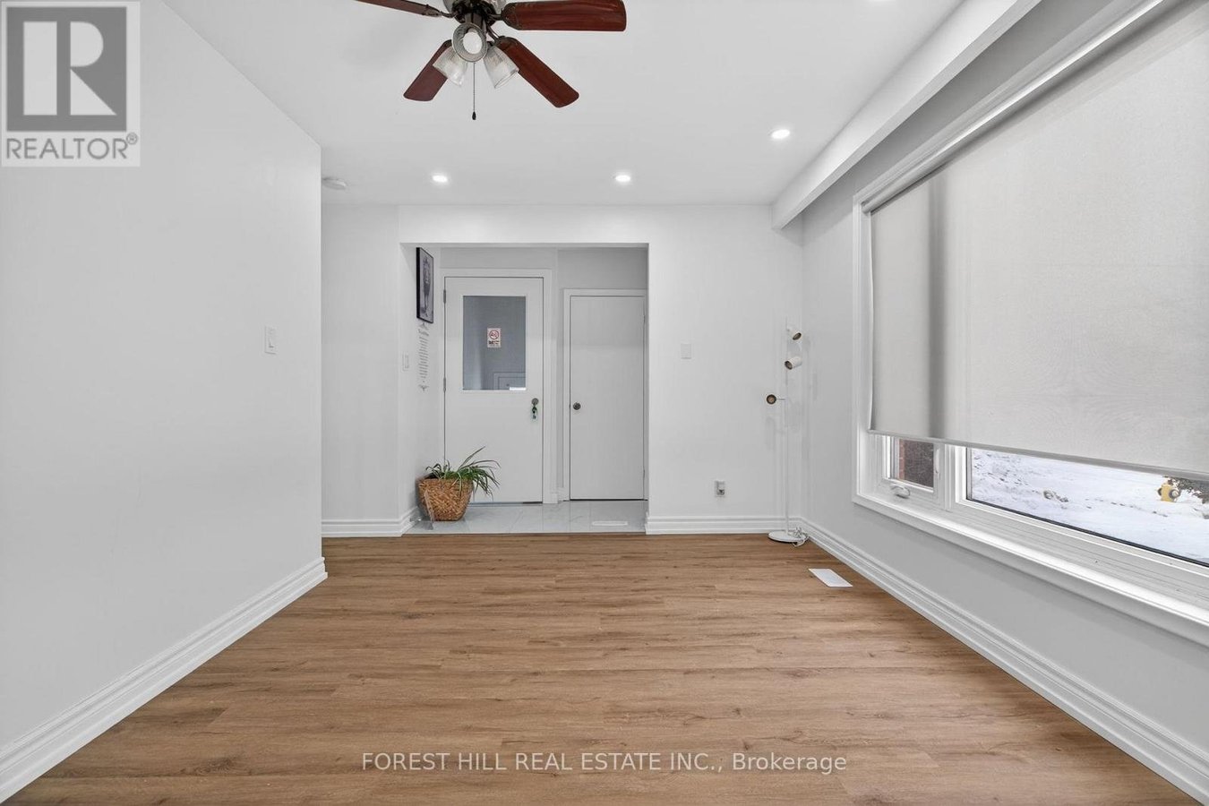 81 TAYSHAM CRESCENT - Photo 25