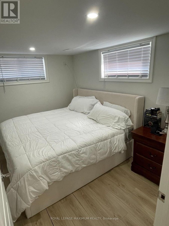 29 PAKENHAM DRIVE - Photo 10