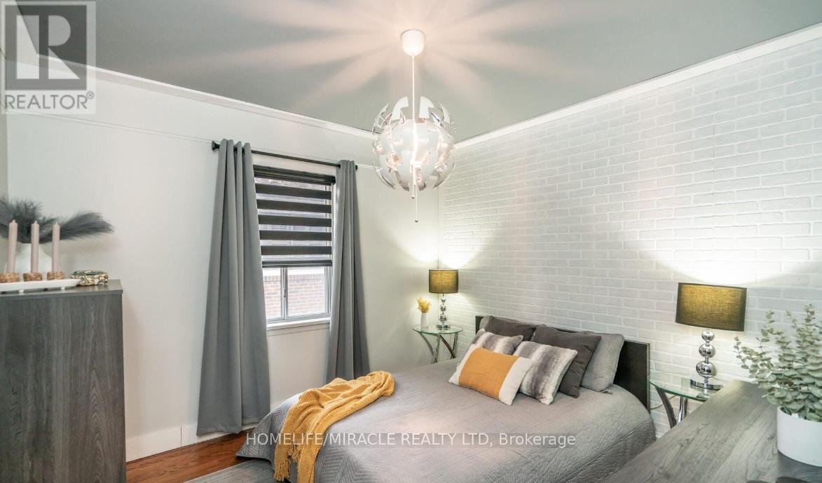 MAIN FLOOR - 511 KENNEDY ROAD - Photo 5