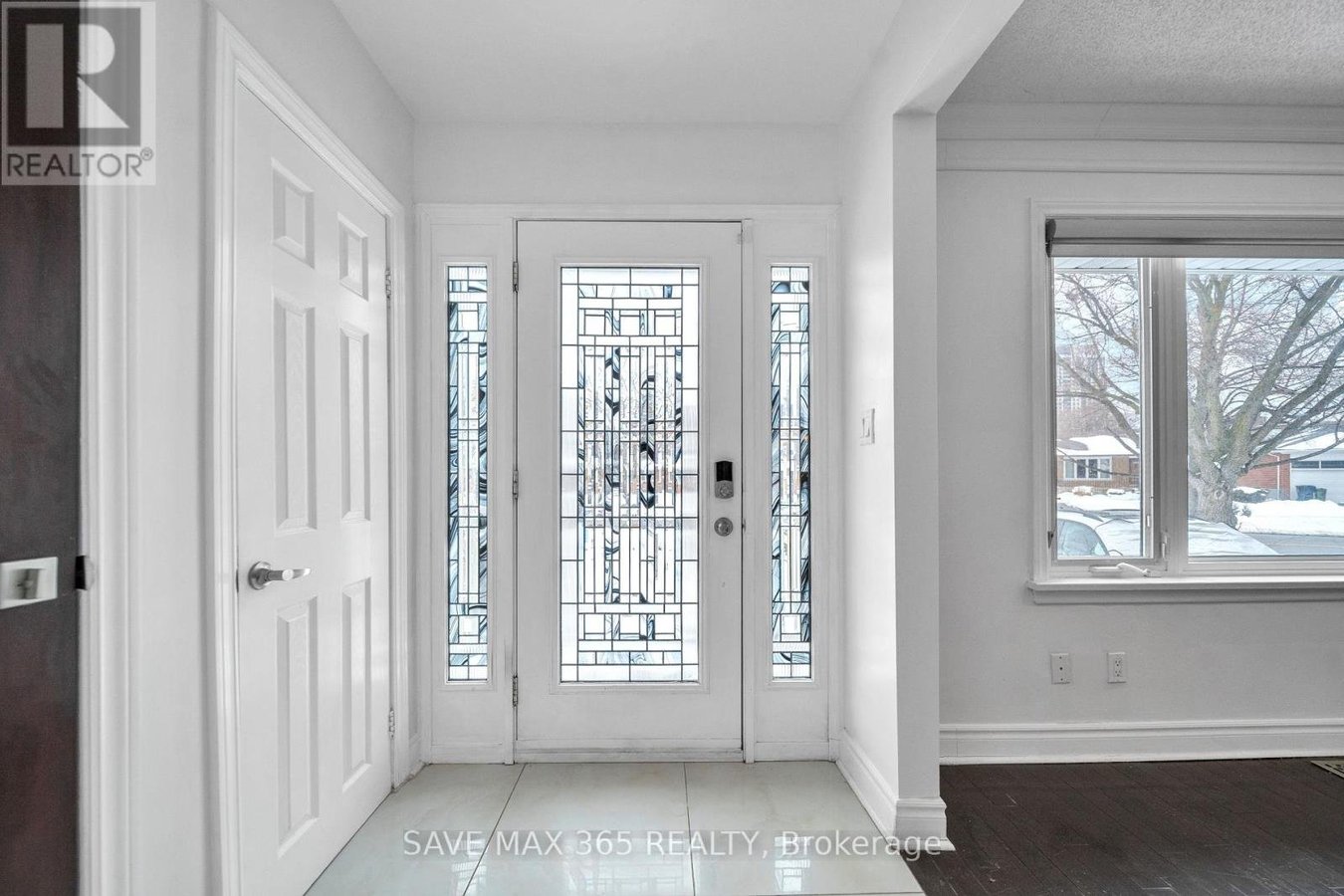 MAIN - 202 RENFORTH DRIVE - Photo 4