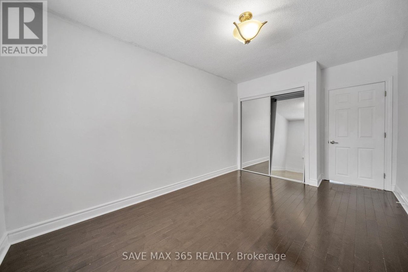 MAIN - 202 RENFORTH DRIVE - Photo 9
