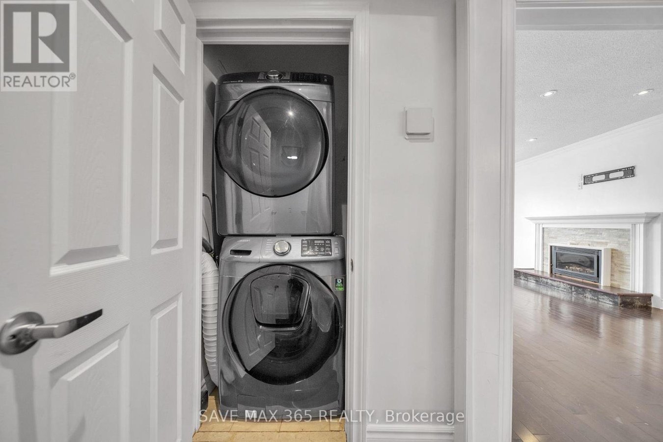 MAIN - 202 RENFORTH DRIVE - Photo 11