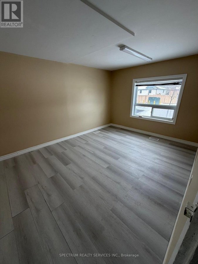 698 SHEPPARD AVENUE W - Photo 9