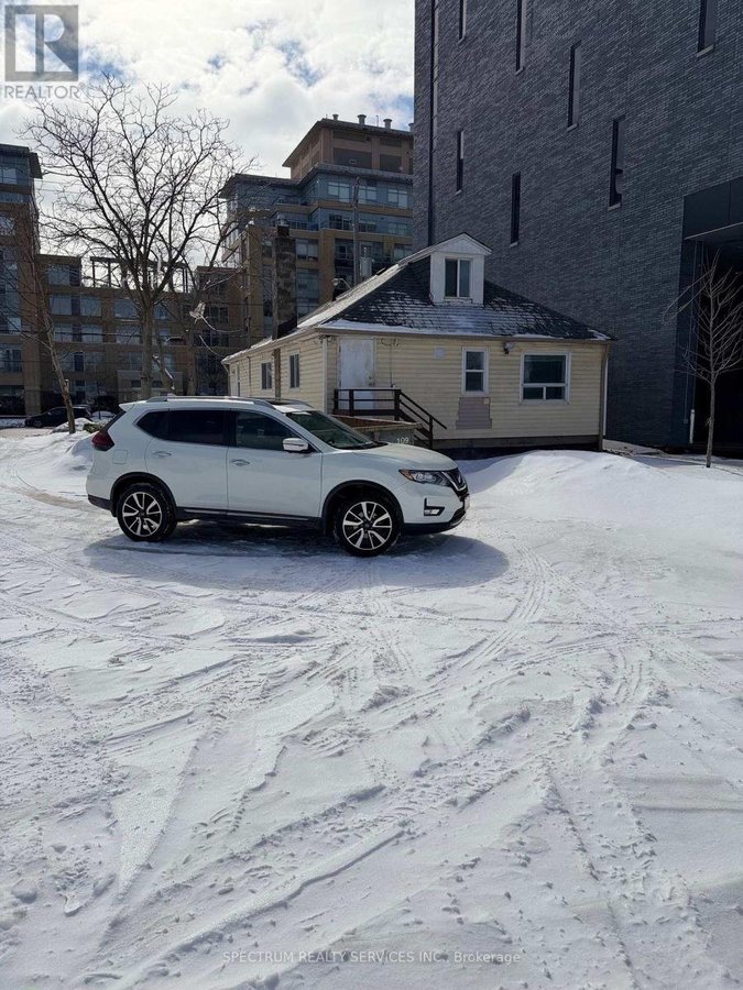 698 SHEPPARD AVENUE W - Photo 14