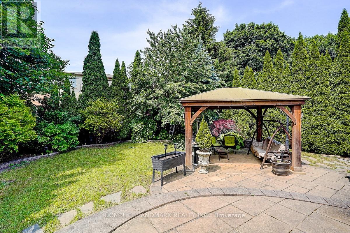 286 HILLCREST AVENUE - Photo 2