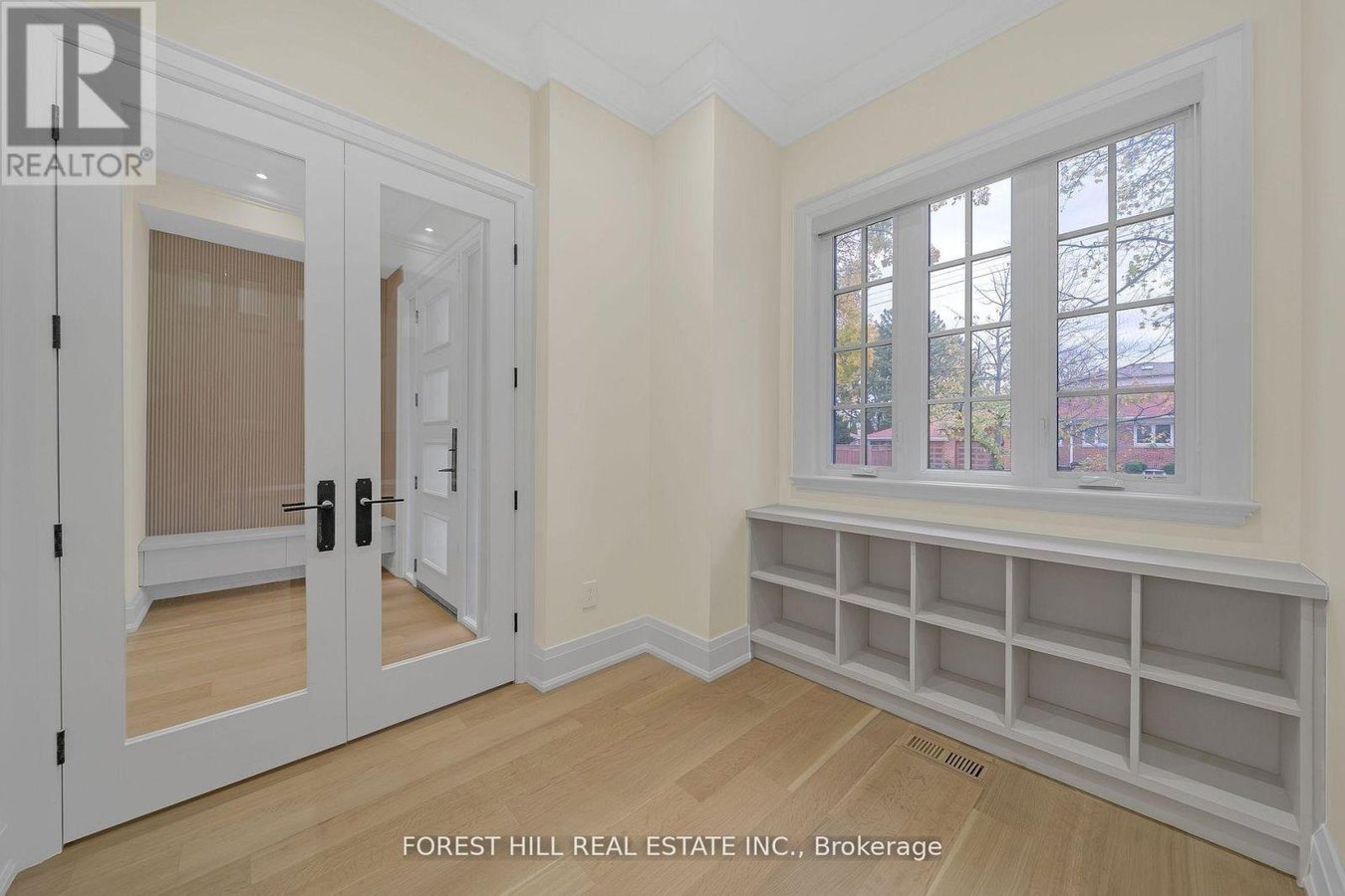 132 LOTHIAN AVENUE - Photo 5