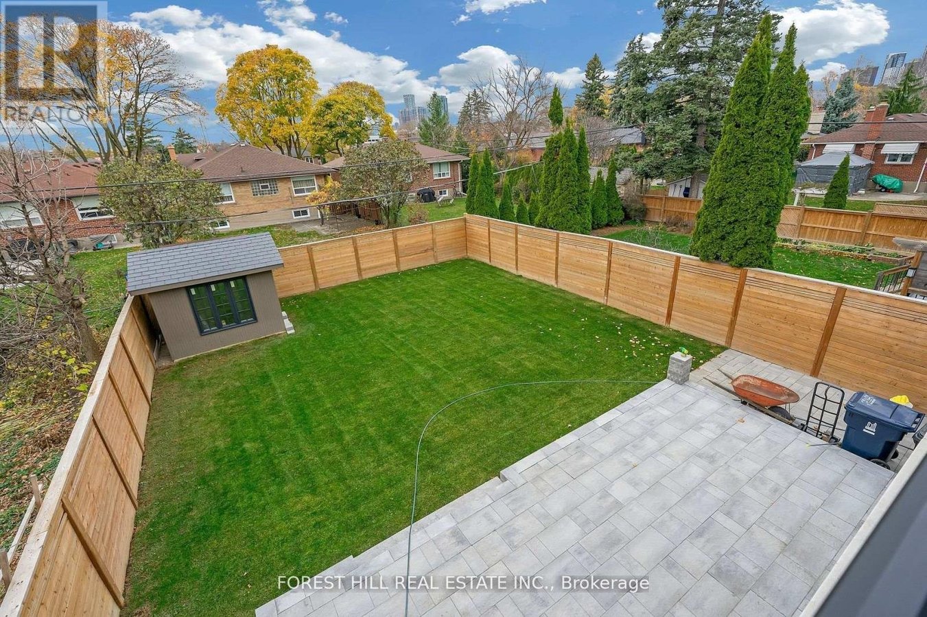 132 LOTHIAN AVENUE - Photo 24