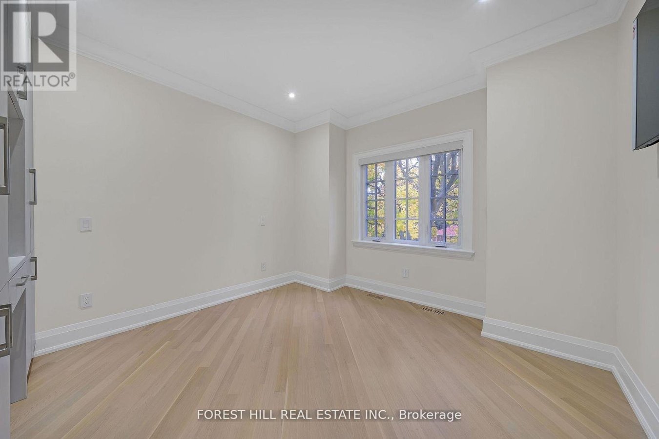 132 LOTHIAN AVENUE - Photo 28