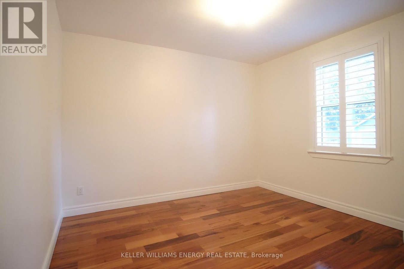 8 LYNNDALE ROAD - Photo 11