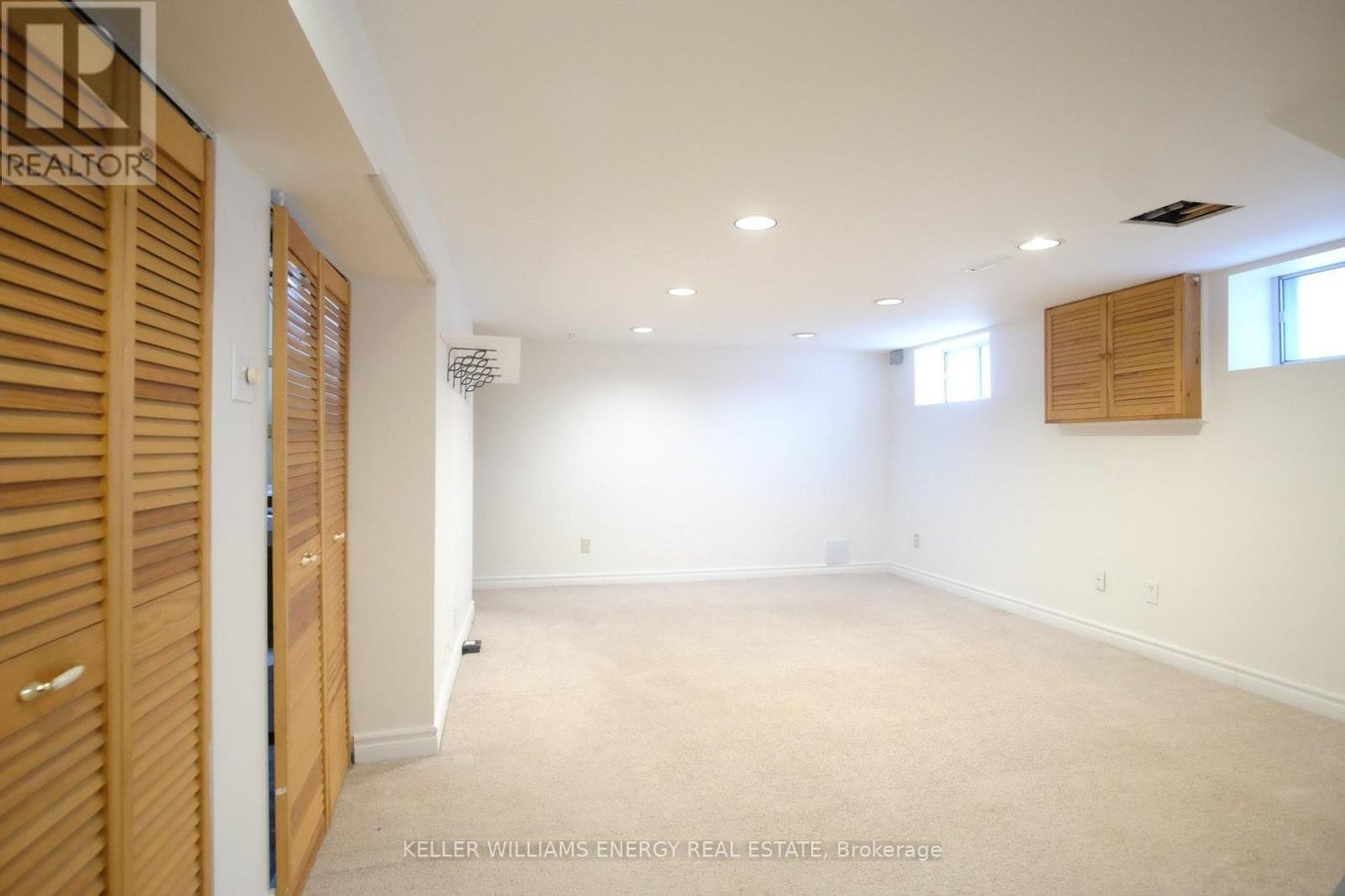 8 LYNNDALE ROAD - Photo 22