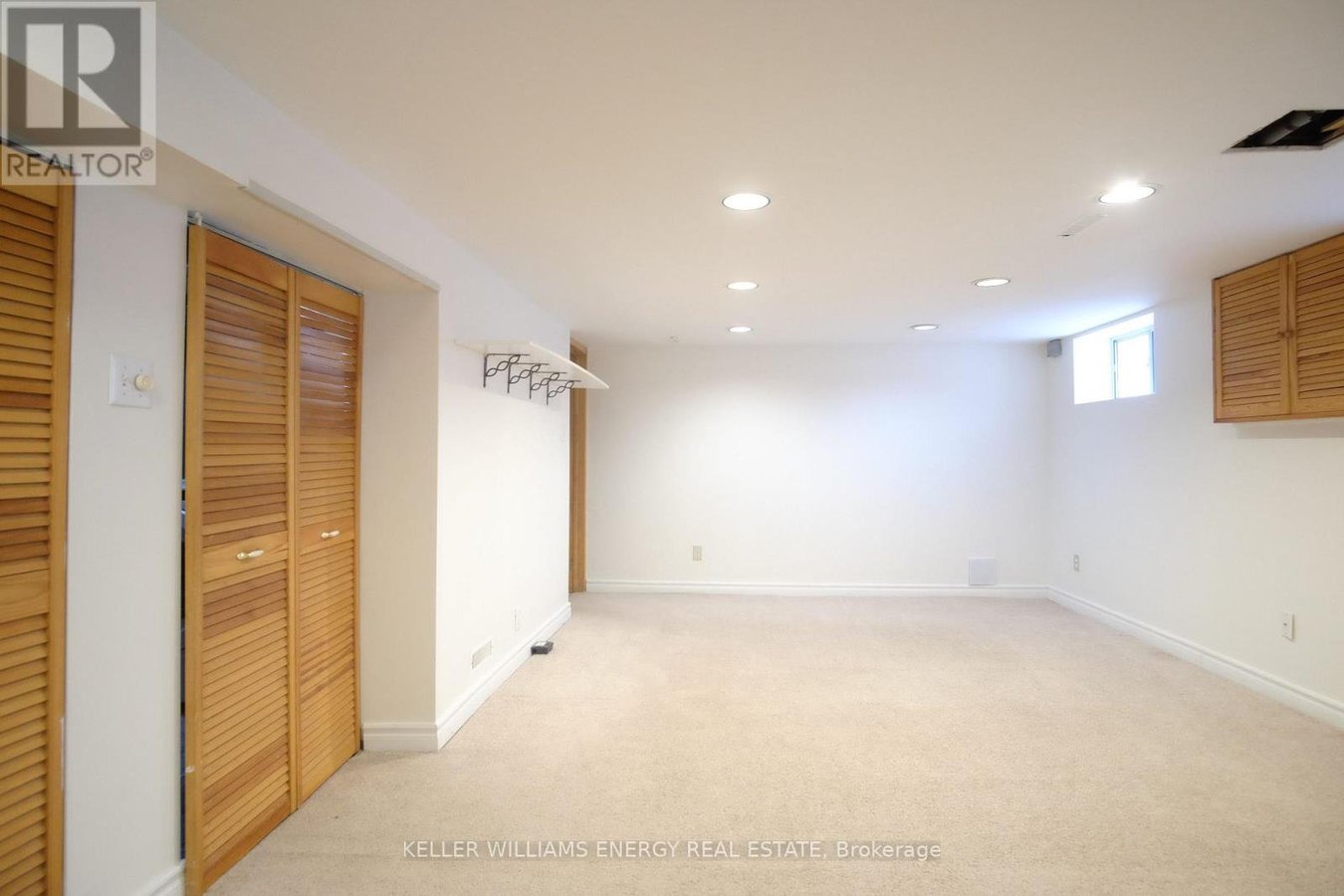 8 LYNNDALE ROAD - Photo 23