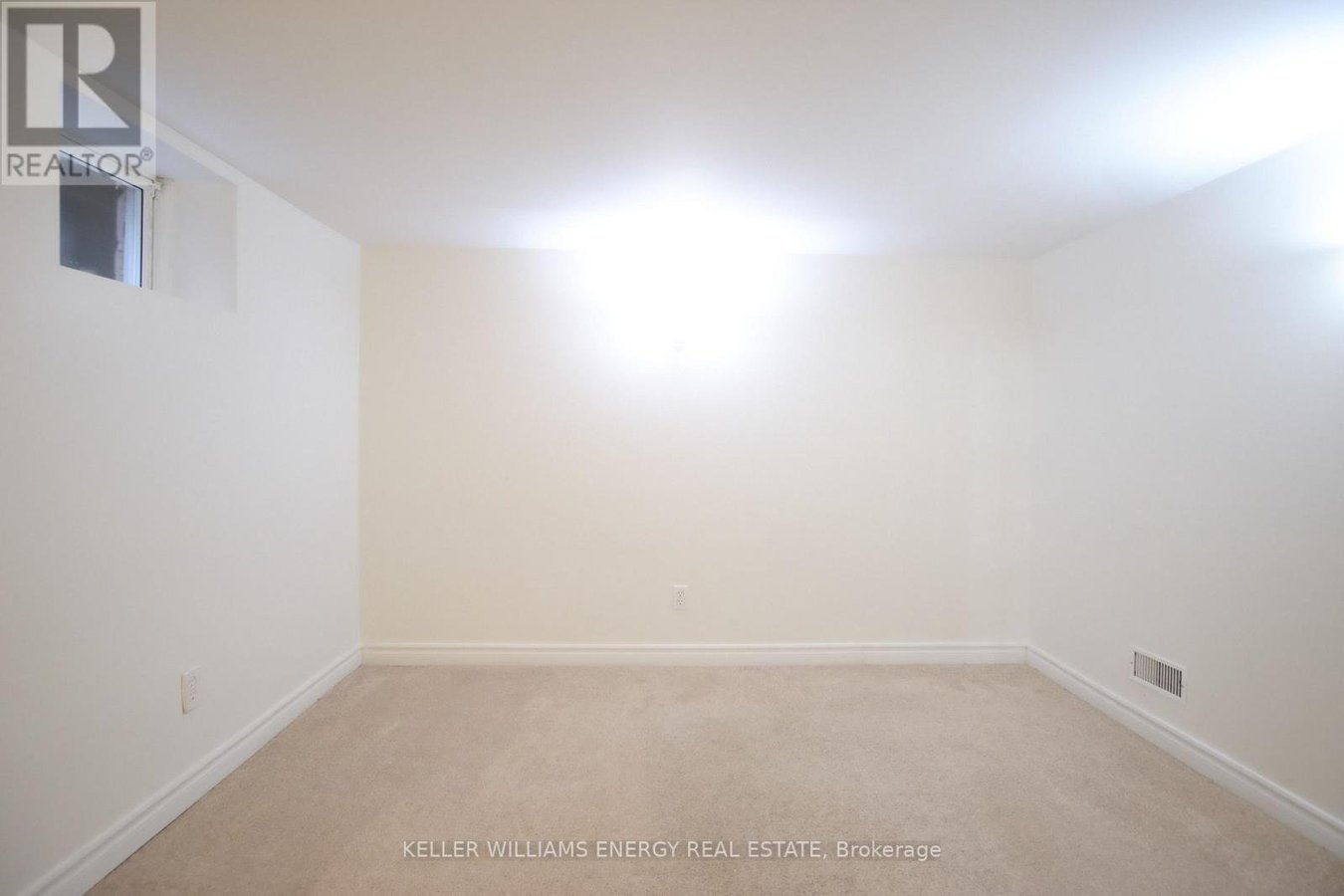 8 LYNNDALE ROAD - Photo 26