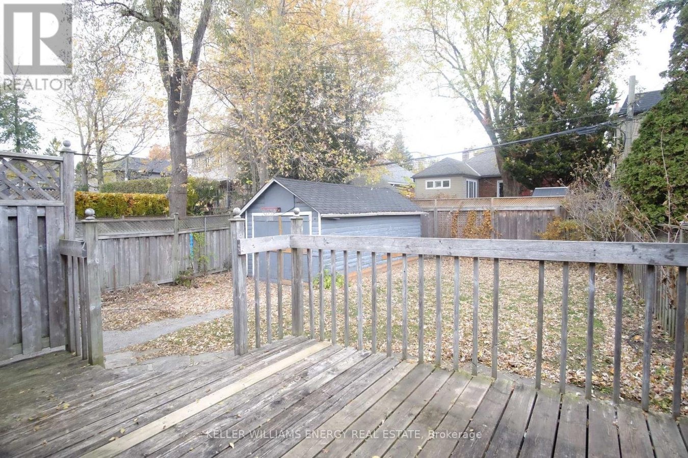 8 LYNNDALE ROAD - Photo 29