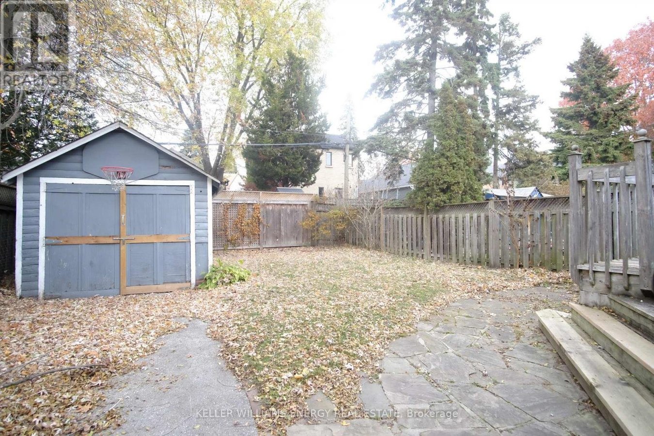 8 LYNNDALE ROAD - Photo 30