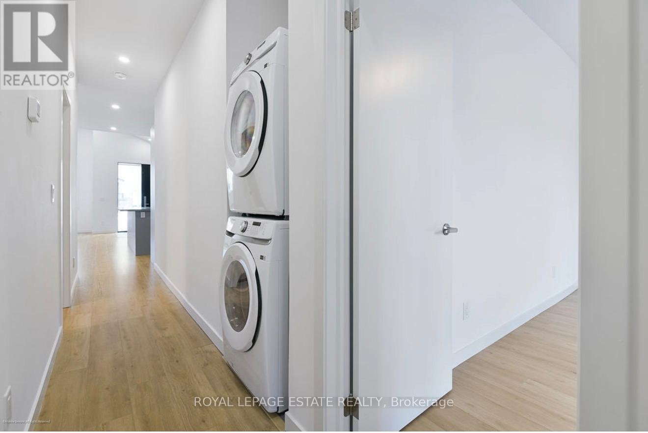 MAIN FLOOR - 506 SCARBOROUGH ROAD - Photo 8