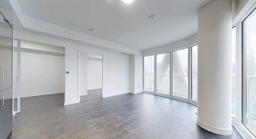 230 Simcoe Street - Photo 8