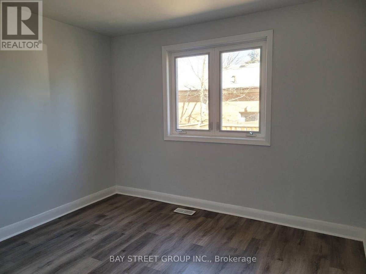 UPPER - 110 ACTON AVENUE - Photo 11