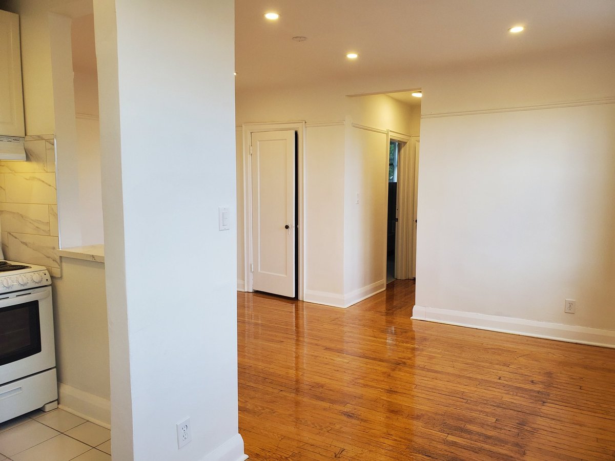 404 Spadina Road - Photo 8