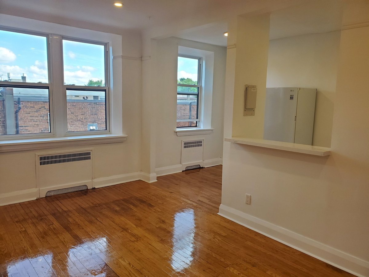 404 Spadina Road - Photo 10