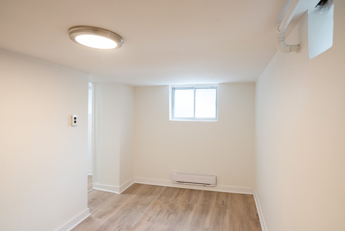 821 Gladstone Avenue - Photo 10