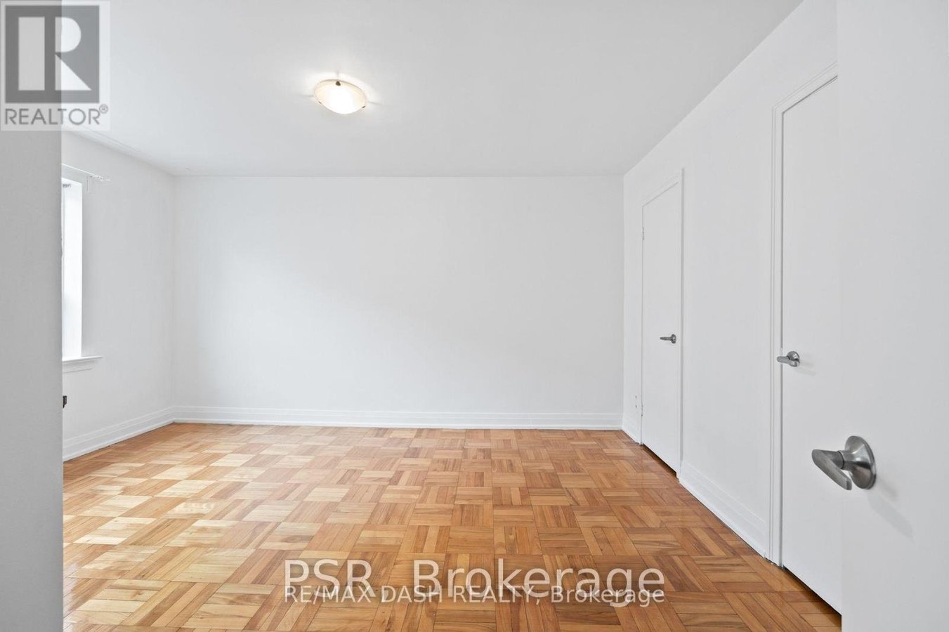 18 - 69 OLD MILL TERRACE - Photo 2