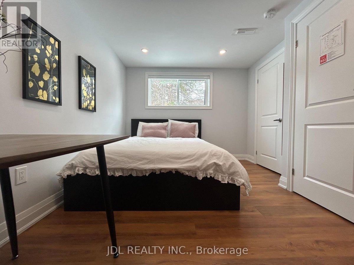 SUITE A - 973 WILLOWDALE AVE AVENUE - Photo 3