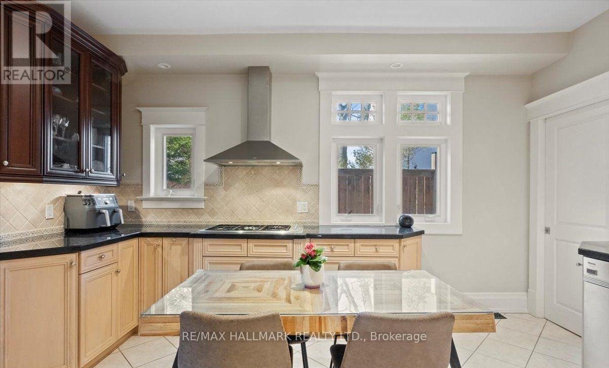 100 WARDEN AVENUE - Photo 11