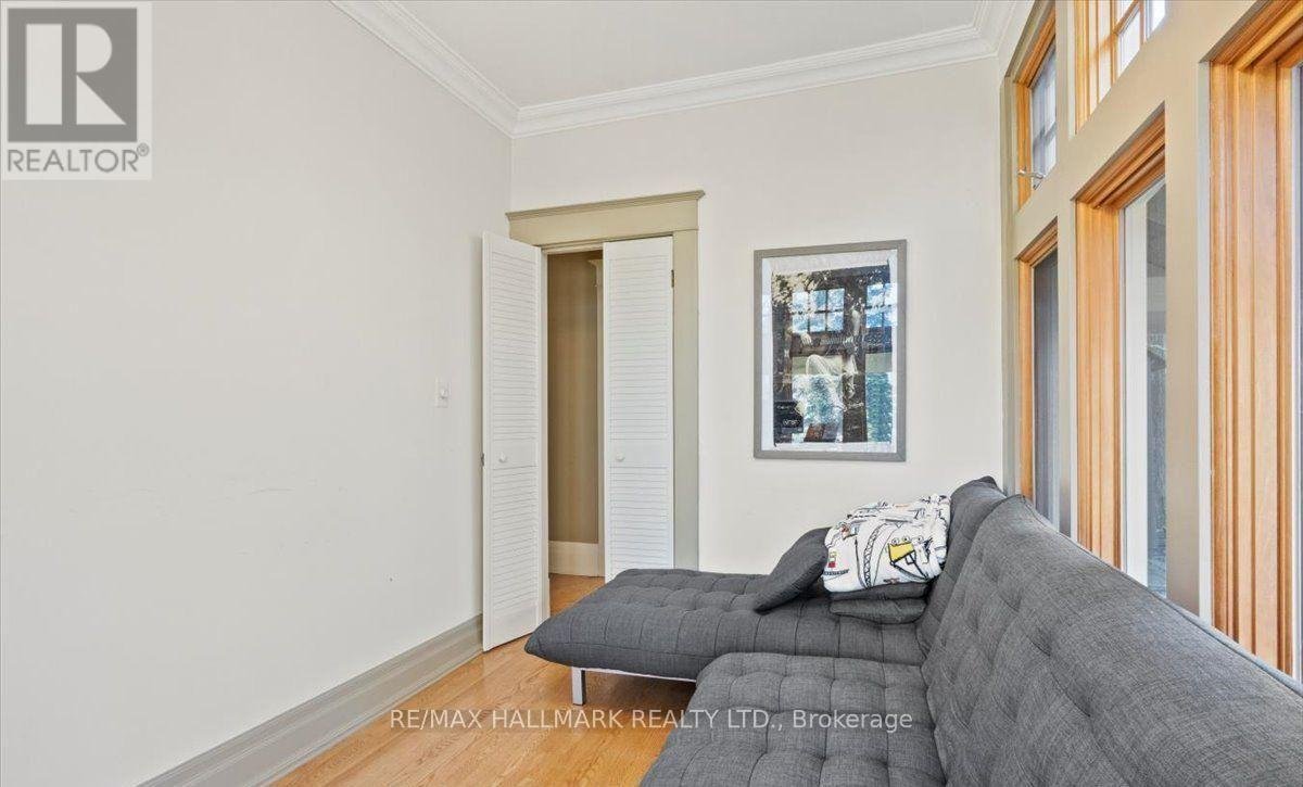 100 WARDEN AVENUE - Photo 17